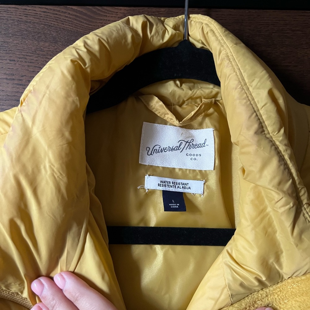 Universal Thread Yellow puffer Jacket - Picture 6 of 7
